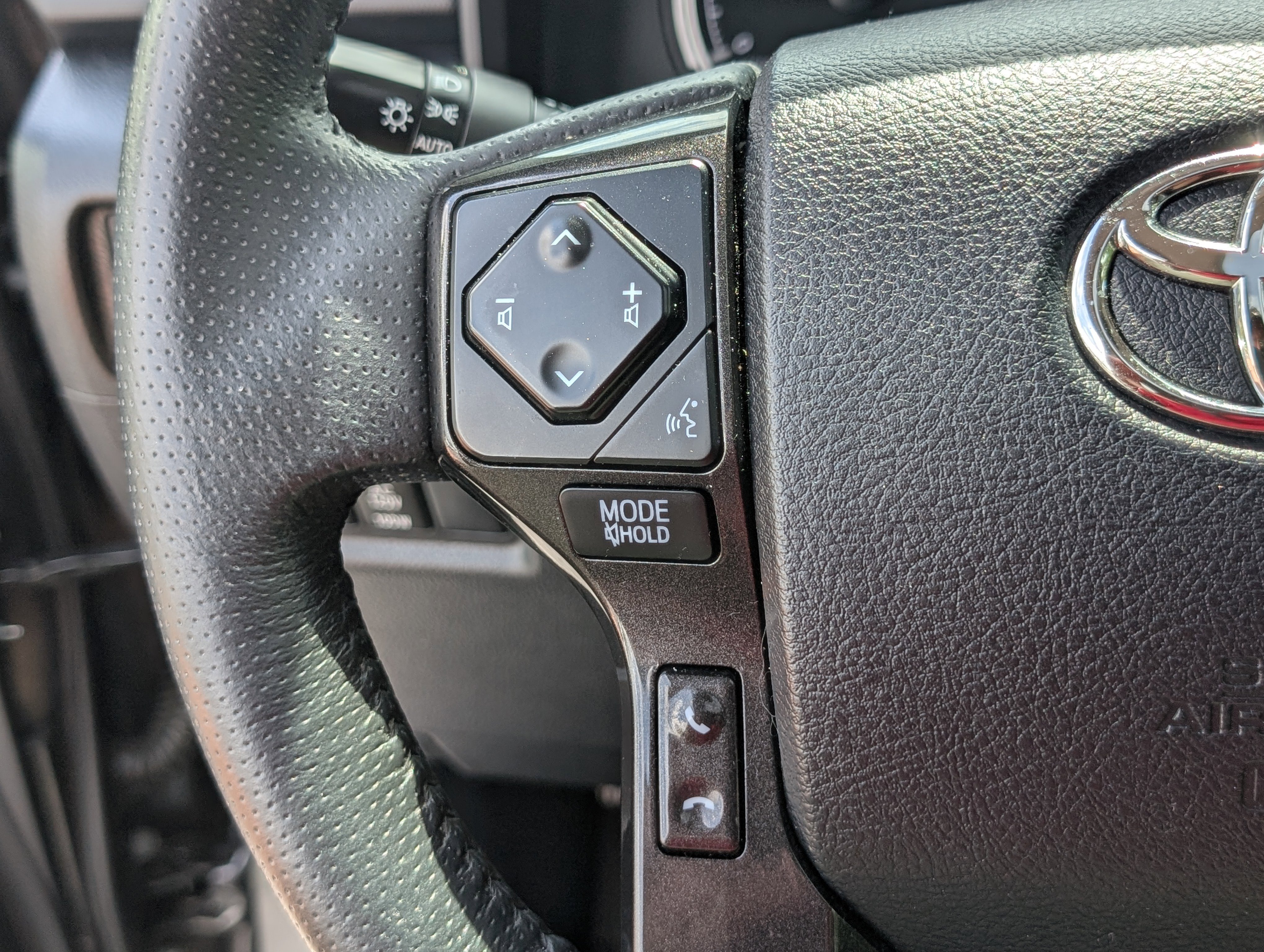 Used 2020 Toyota 4Runner Limited image 23