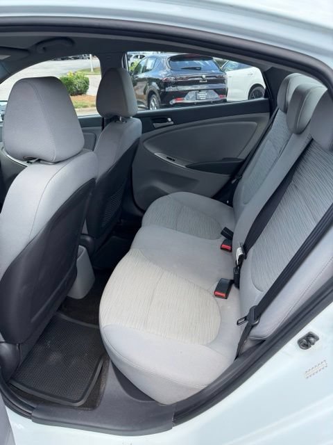 Used 2016 Hyundai Accent SE FWD image 9