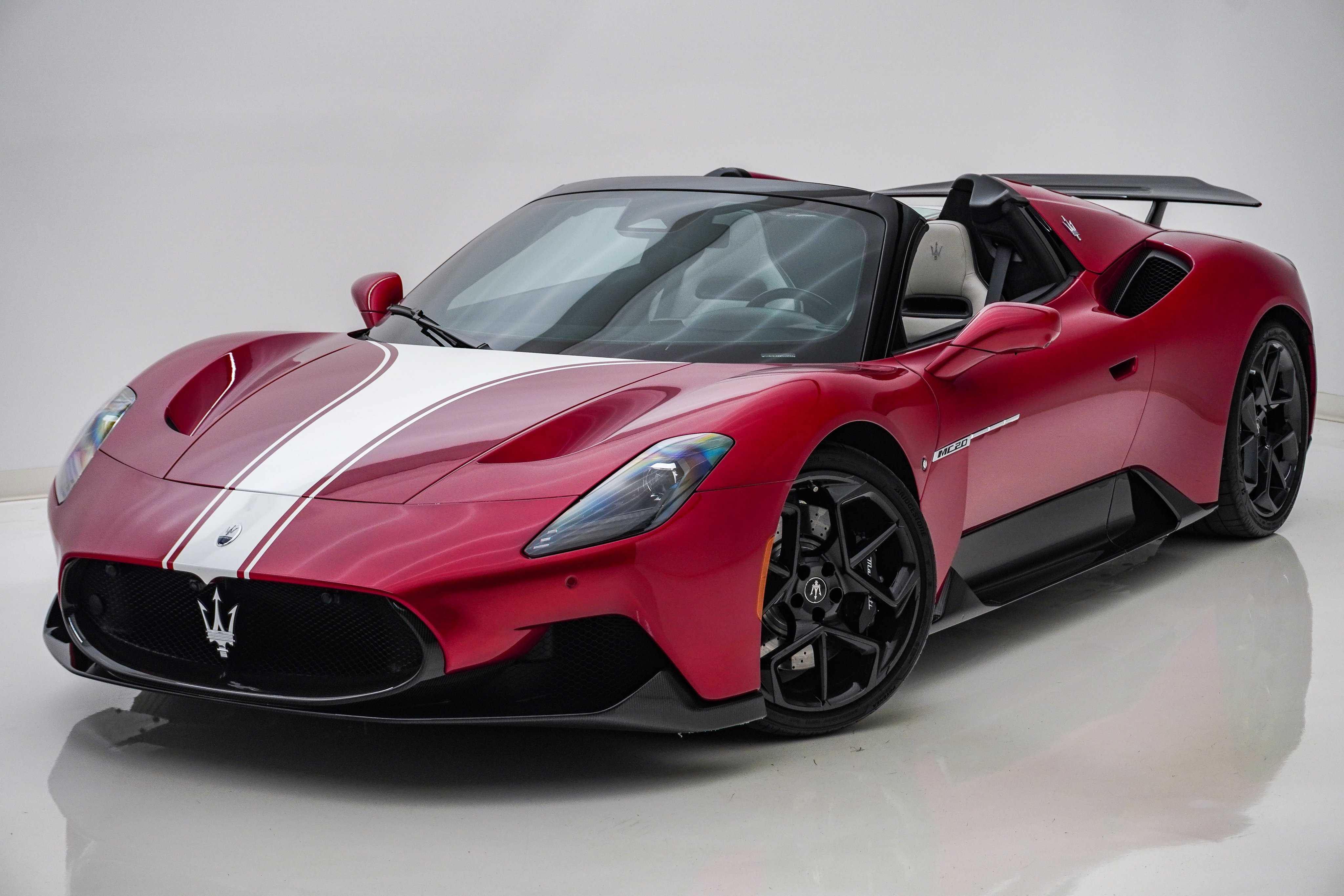 Used 2024 Maserati MC20 Cielo RWD image 3