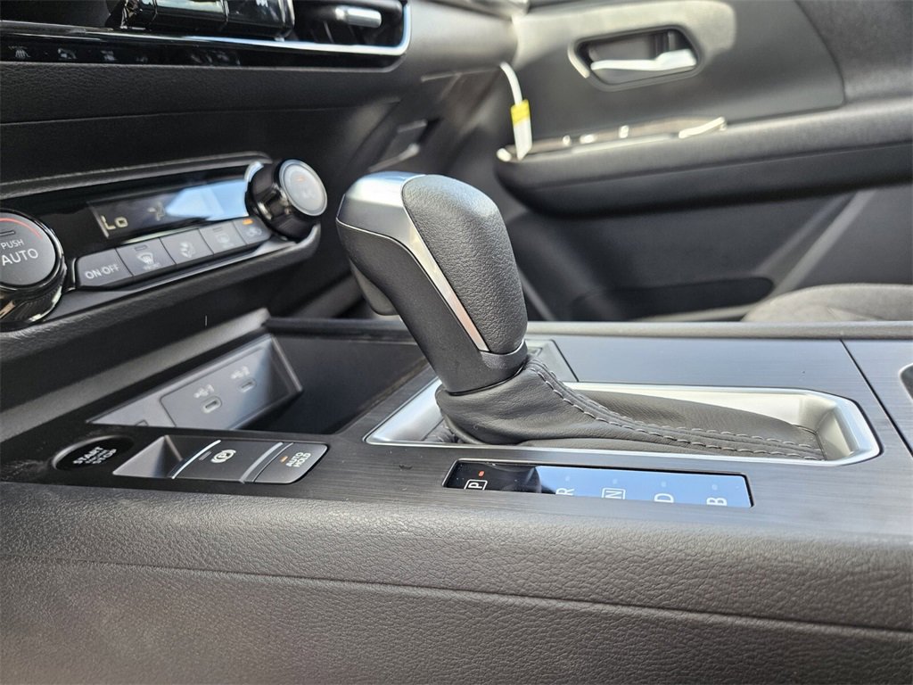 New 2026 Nissan Kicks SV image 11