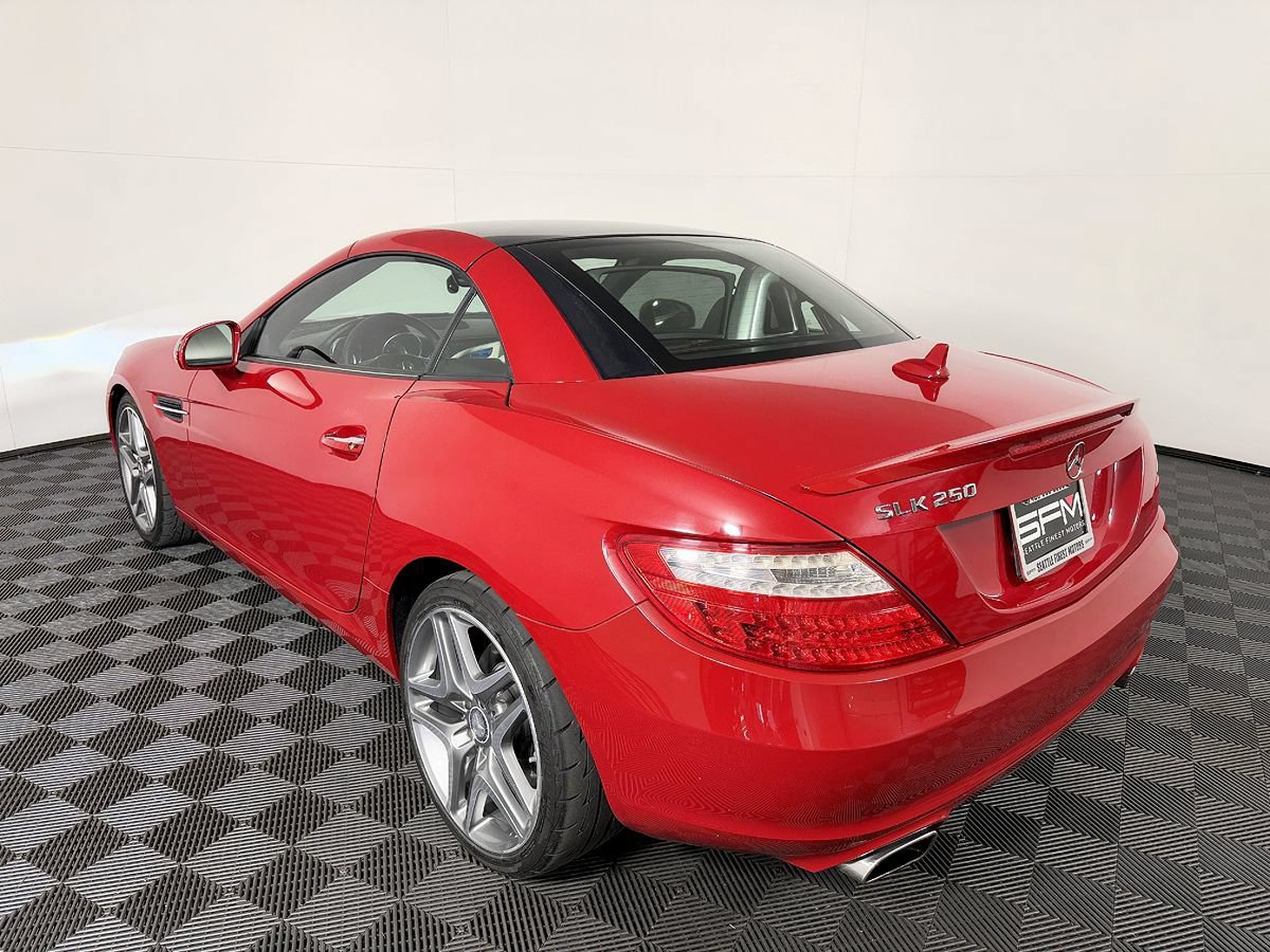 Used 2015 Mercedes-Benz SLK 250 image 15