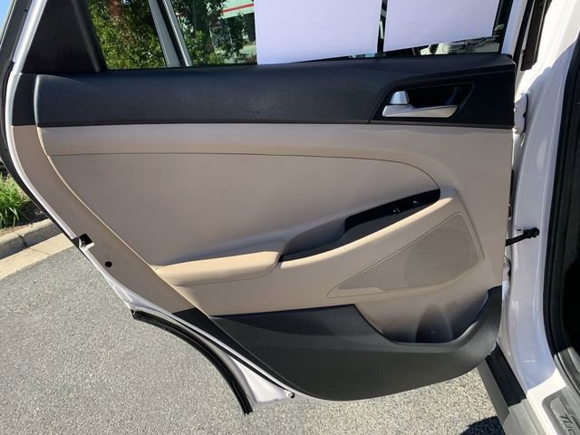 Used 2016 Hyundai Tucson Limited w/ Option Group 03 FWD image 15