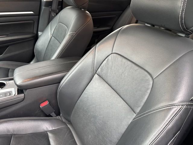Used 2024 Nissan Altima 2.5 SL AWD/4WD image 12