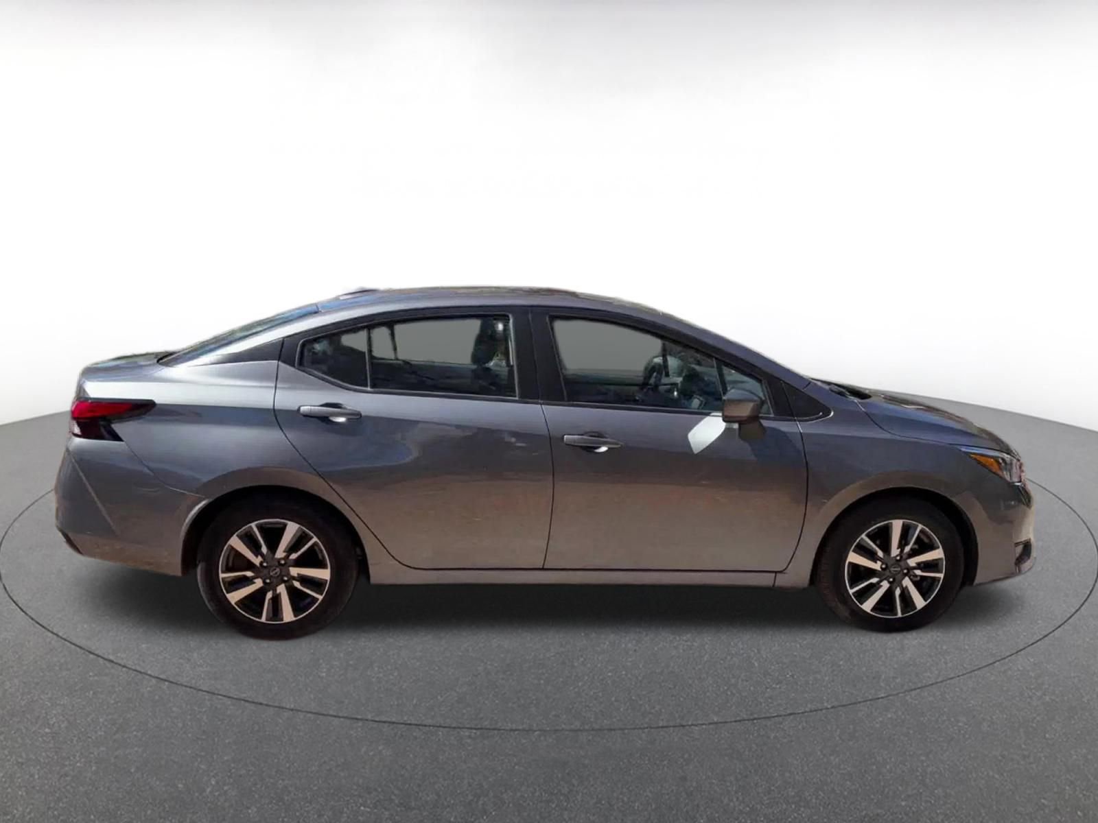 Used 2025 Nissan Versa SV FWD image 16