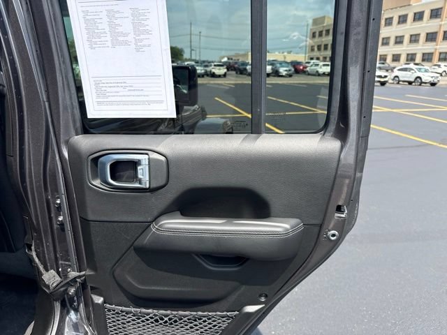 Used 2022 Jeep Wrangler Unlimited Sahara w/ Cold Weather Group AWD/4WD image 36