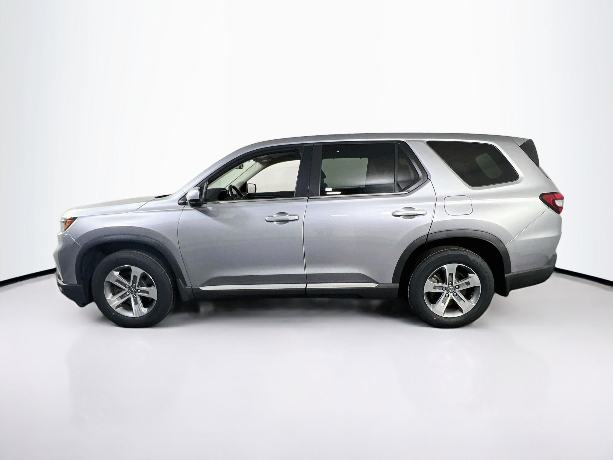 Used 2023 Honda Pilot EX-L image 8