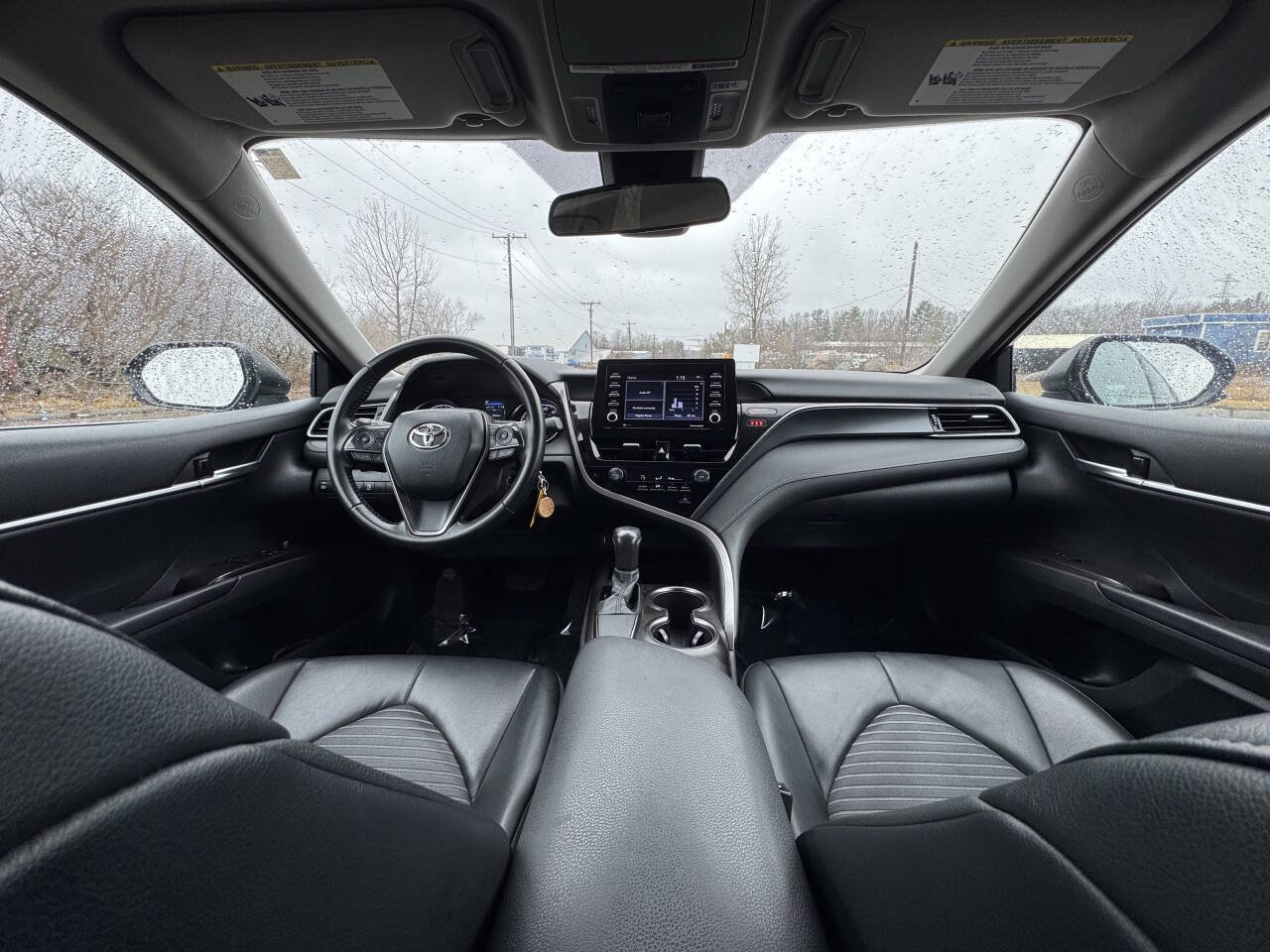 Used 2021 Toyota Camry SE FWD image 17