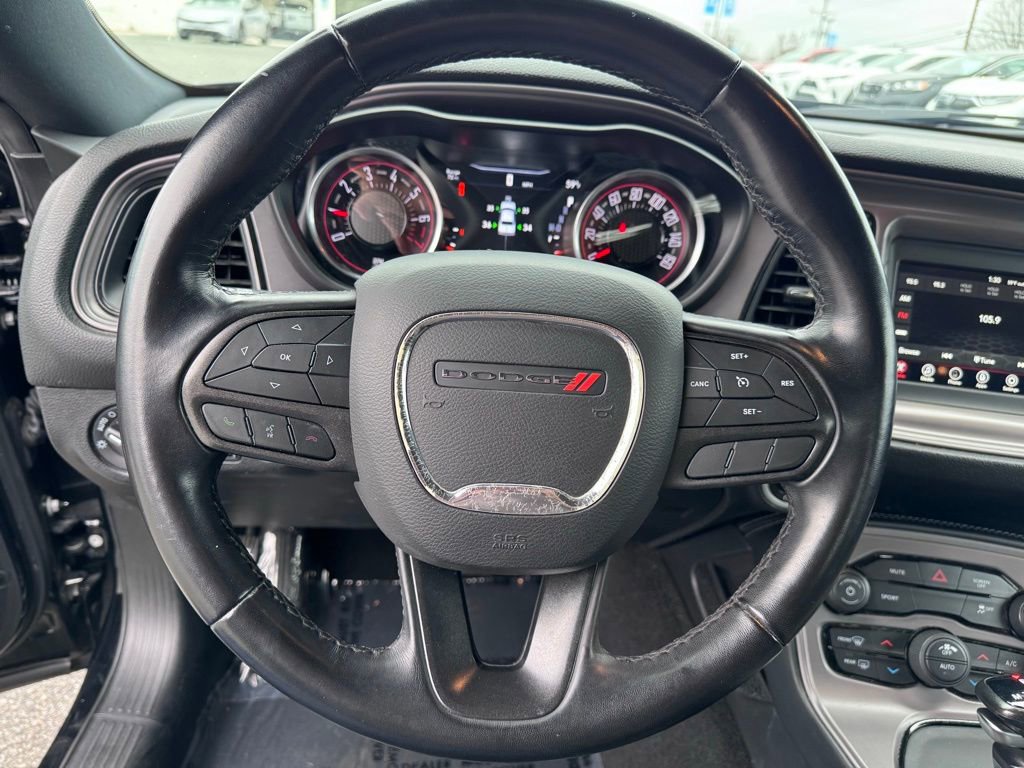 Used 2023 Dodge Challenger SXT image 16