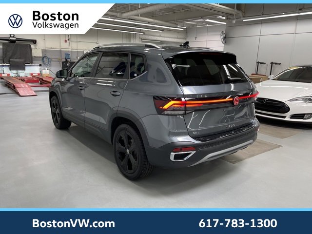 Used 2025 Volkswagen Taos SEL w/ Black Wheel Plus Package image 2