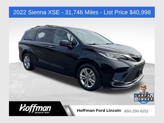 Used 2022 Toyota Sienna XSE w/ XSE Plus Package image 1