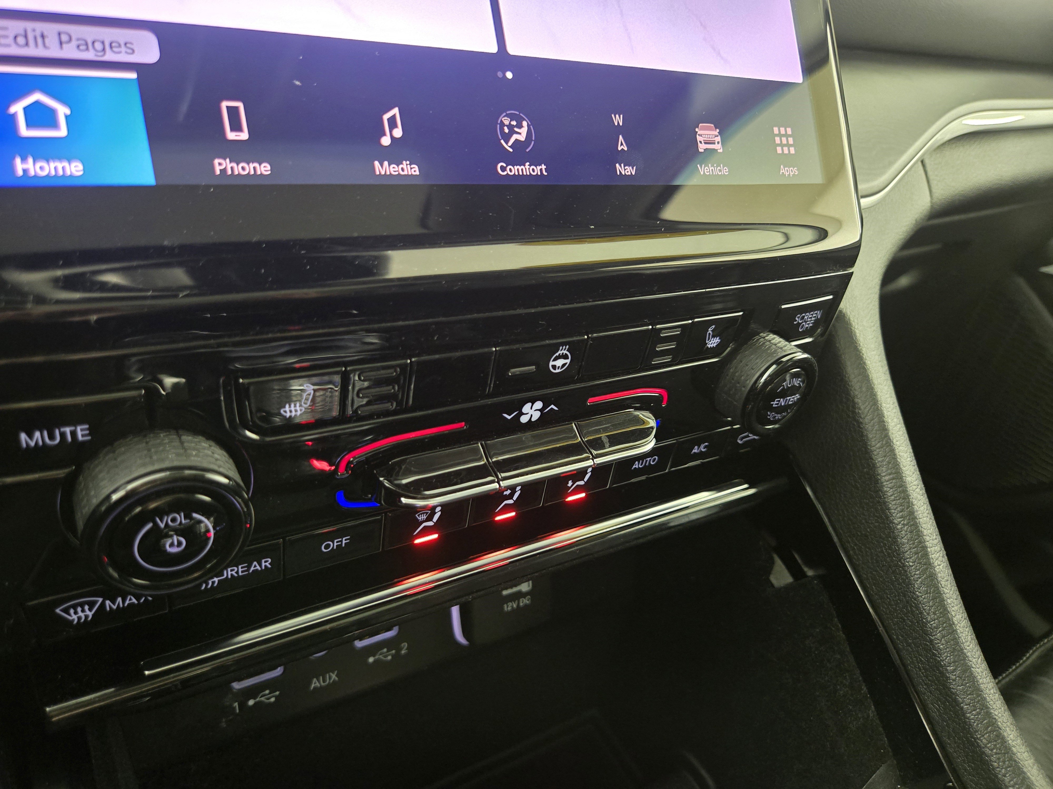 Certified 2023 Jeep Grand Cherokee L Limited w/ Trailer Tow Group (B) image 28