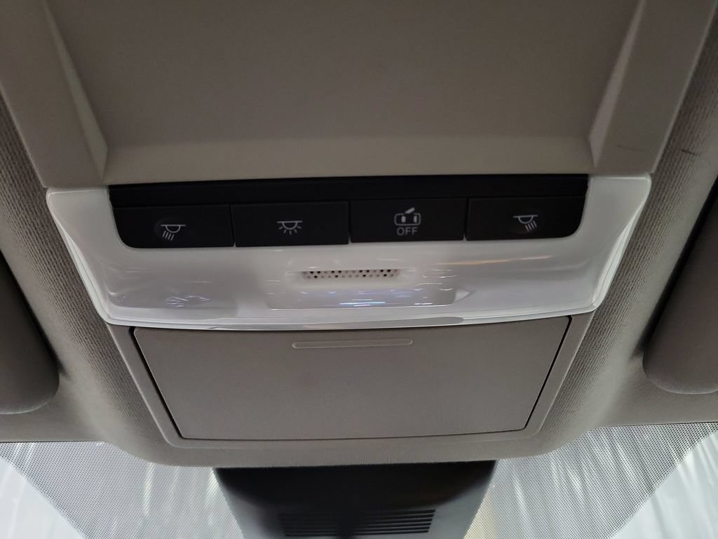 Used 2024 Nissan Sentra SV FWD image 22