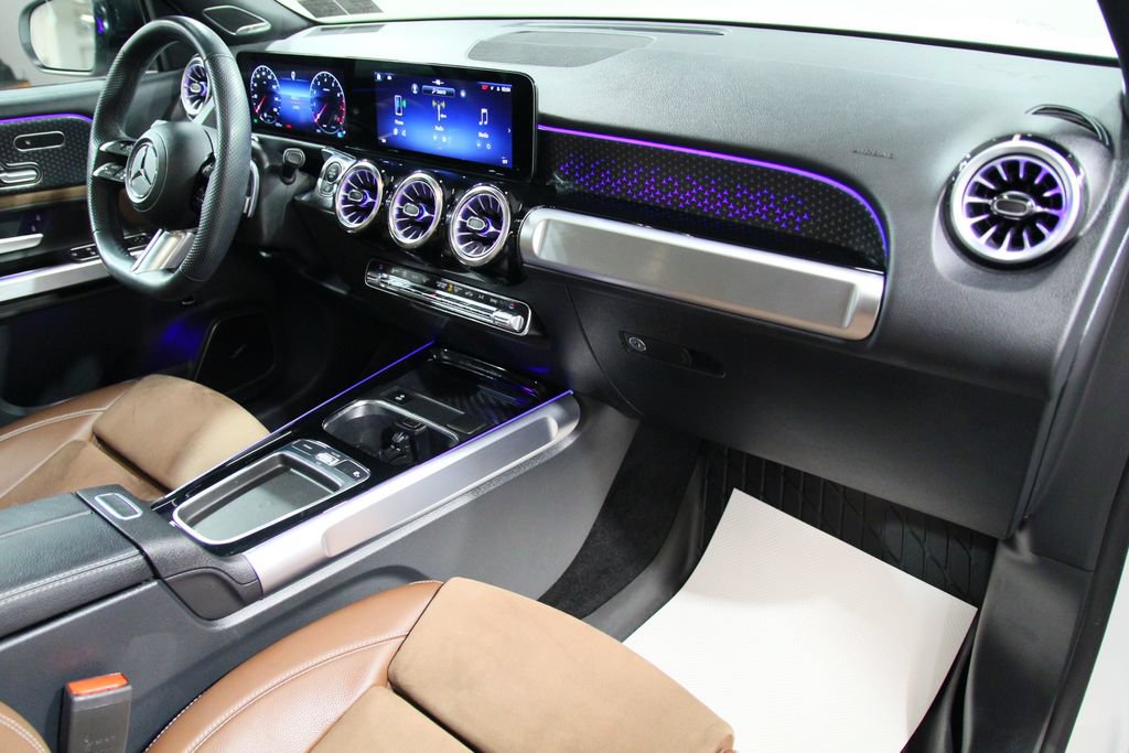 Certified 2024 Mercedes-Benz GLB 250 4MATIC image 21