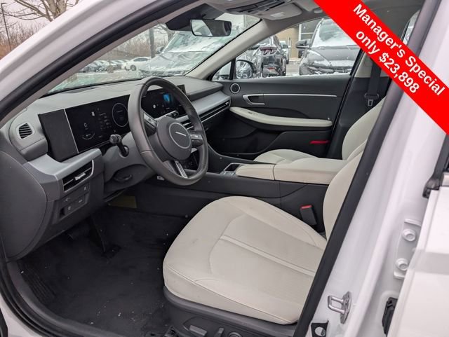Certified 2024 Hyundai Sonata SEL w/ Convenience Package image 13