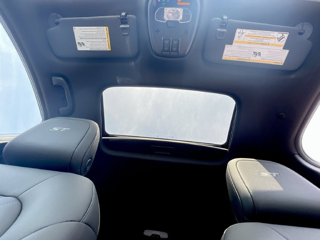 New 2026 Buick Envista Sport Touring w/ Convenience I Package FWD image 17