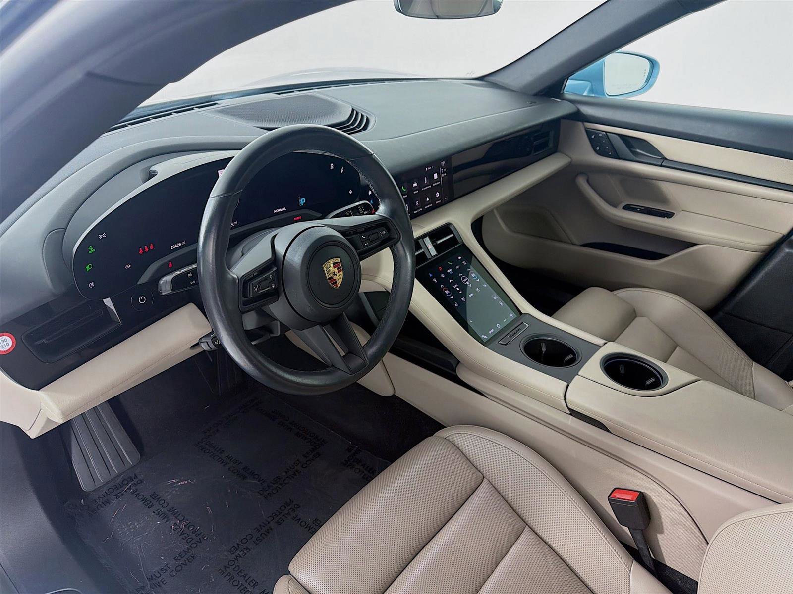 Certified 2023 Porsche Taycan image 4