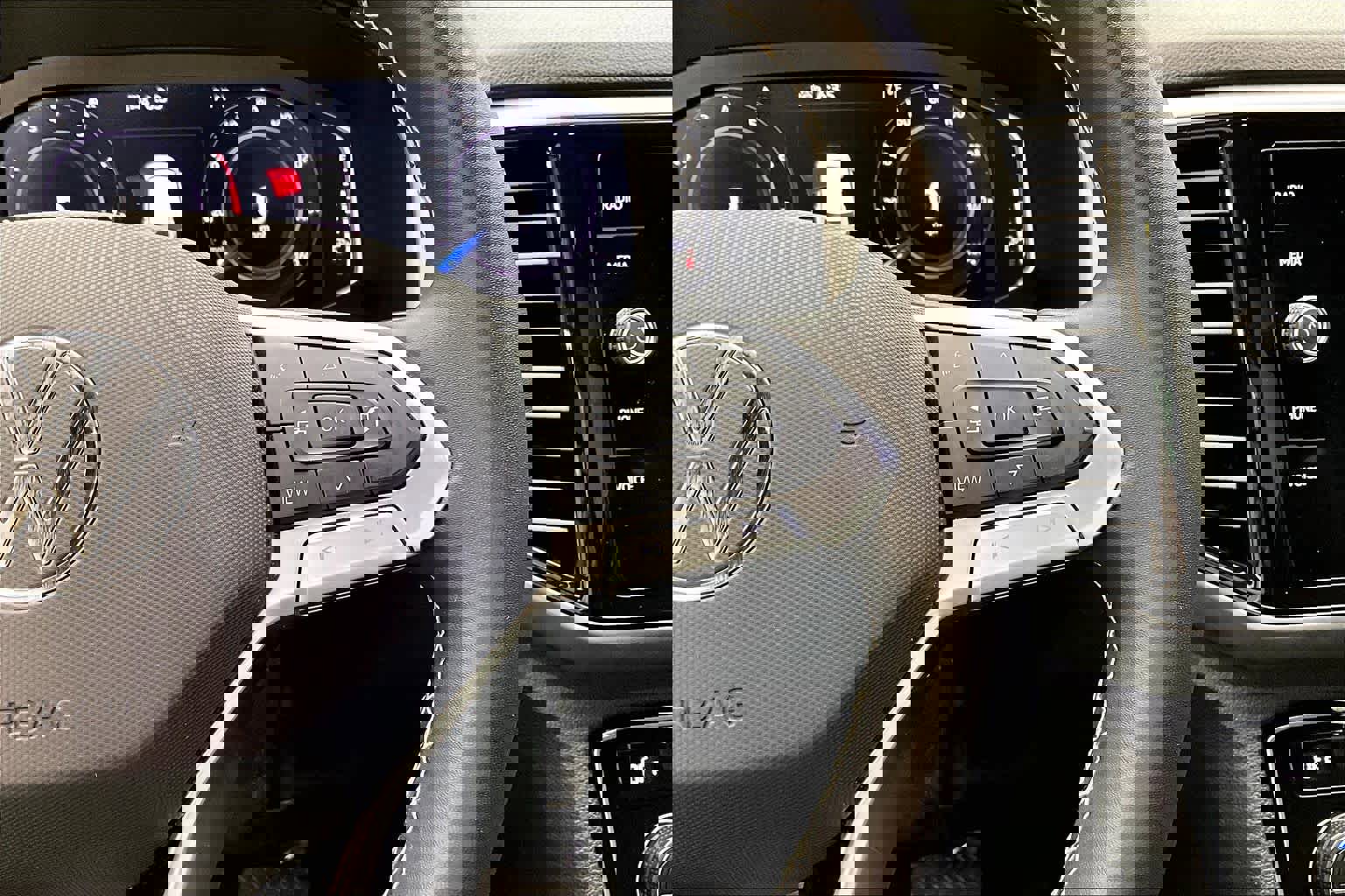 Used 2023 Volkswagen Atlas Cross Sport SE w/ Panoramic Sunroof Package image 24