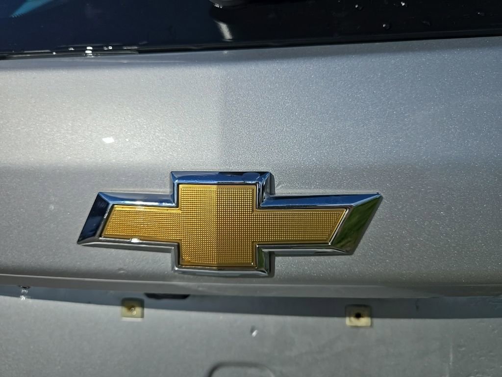 Used 2020 Chevrolet Equinox LS w/ LPO, Floor Liner Package AWD/4WD image 5