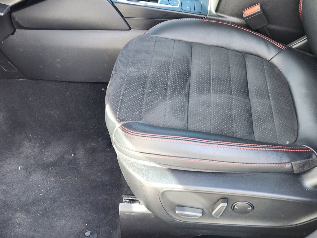 Used 2022 Ford Escape SEL w/ SEL Stealth AWD Package image 8