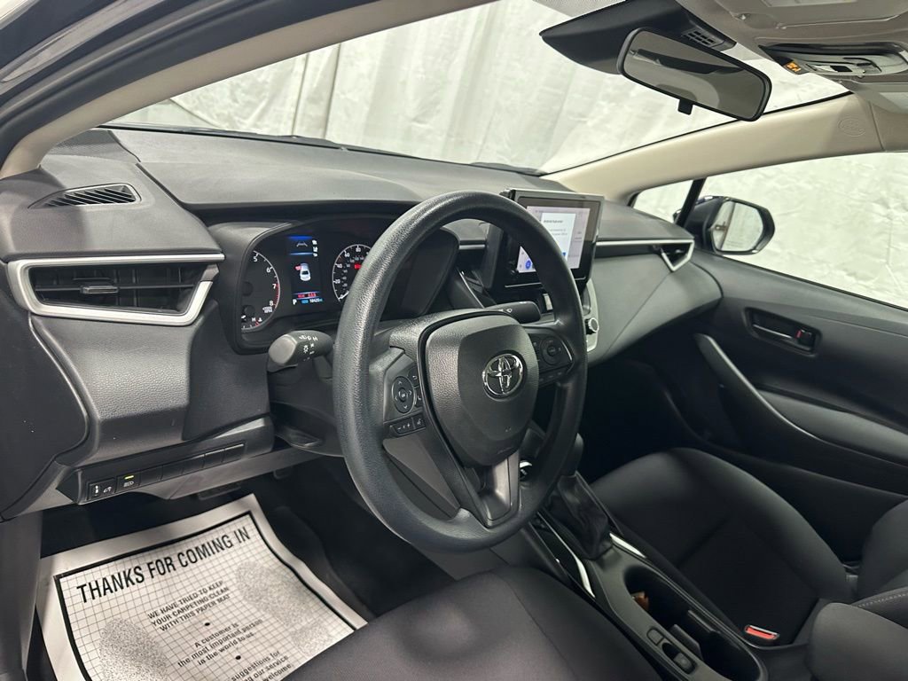 Used 2025 Toyota Corolla LE w/ LE Premium Package image 15