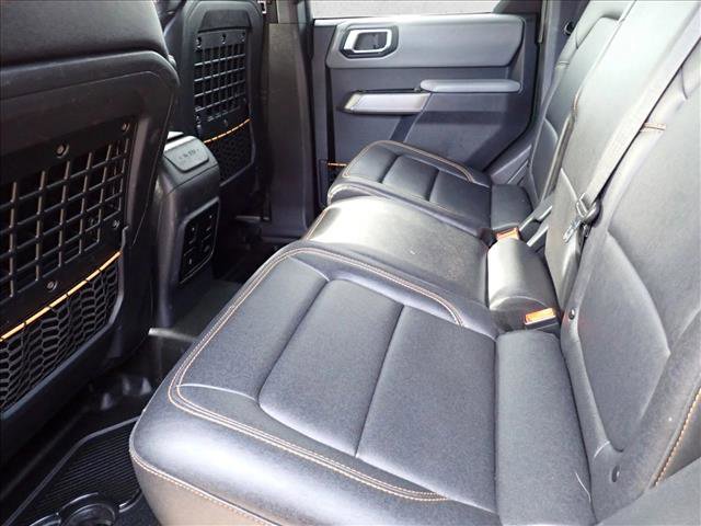 Used 2023 Ford Bronco Badlands w/ Sasquatch Package image 7