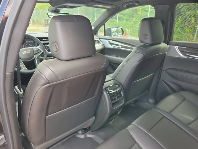New 2026 Cadillac XT5 Sportv w/ LPO, Floor Liner Package AWD/4WD image 28