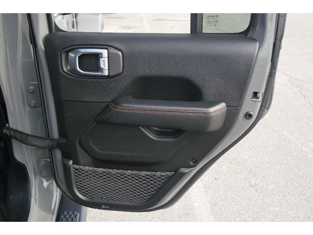 Used 2022 Jeep Gladiator Mojave w/ Cold Weather Group image 19