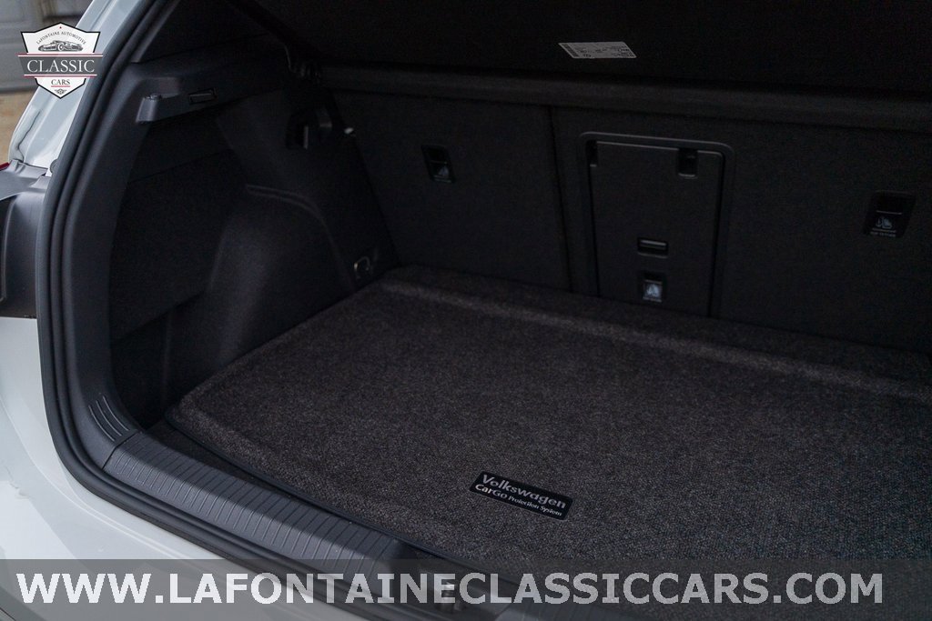 Used 2022 Volkswagen Golf R image 56