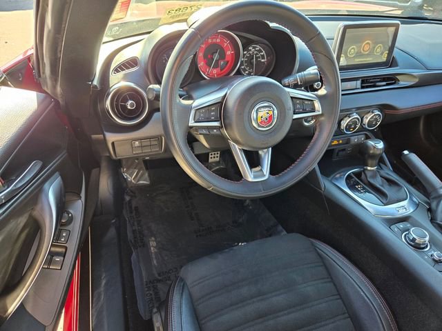 Used 2018 FIAT 124 Spider Abarth image 13