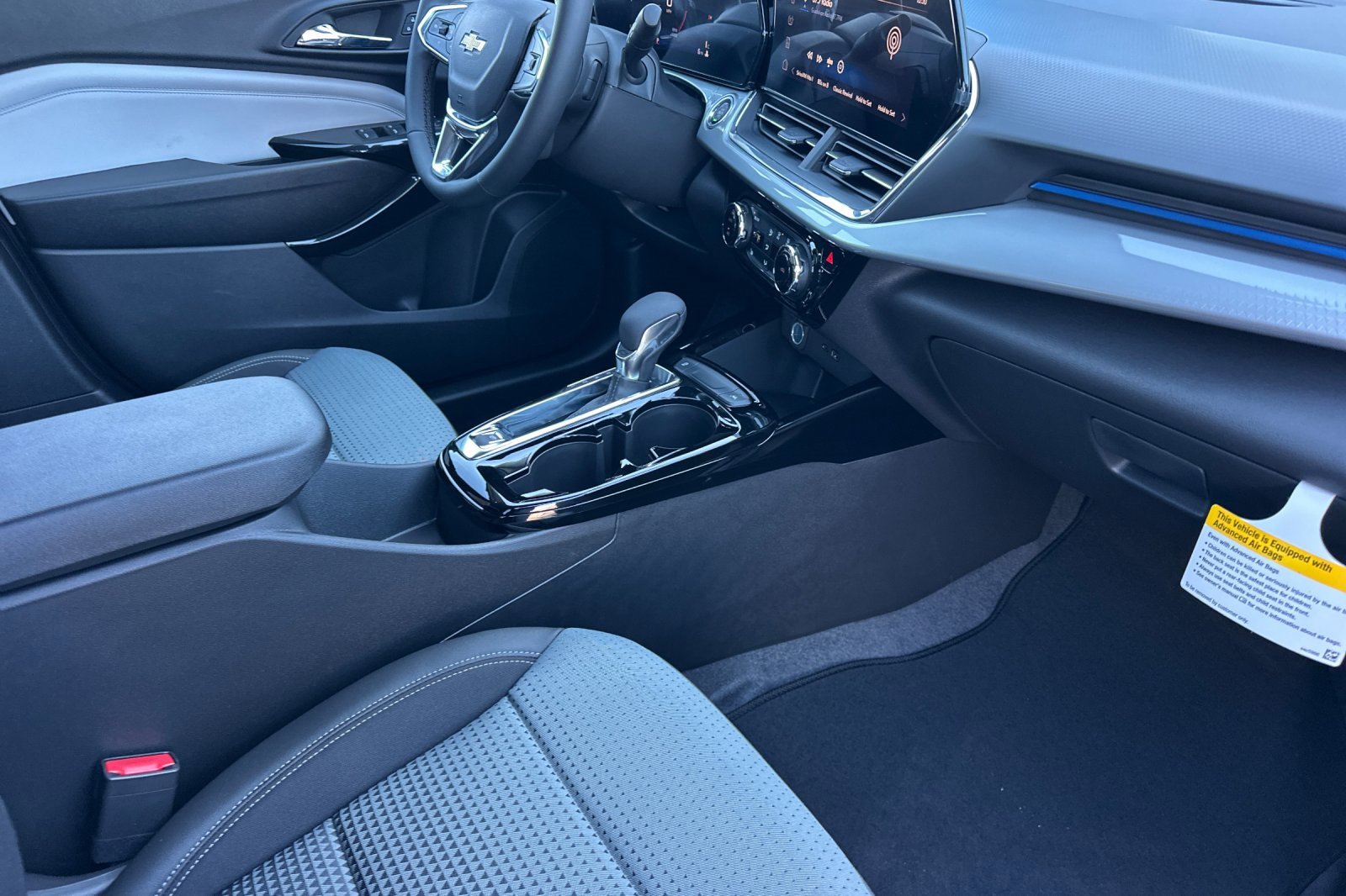 New 2026 Chevrolet Trax LT w/ LT Convenience Package image 16