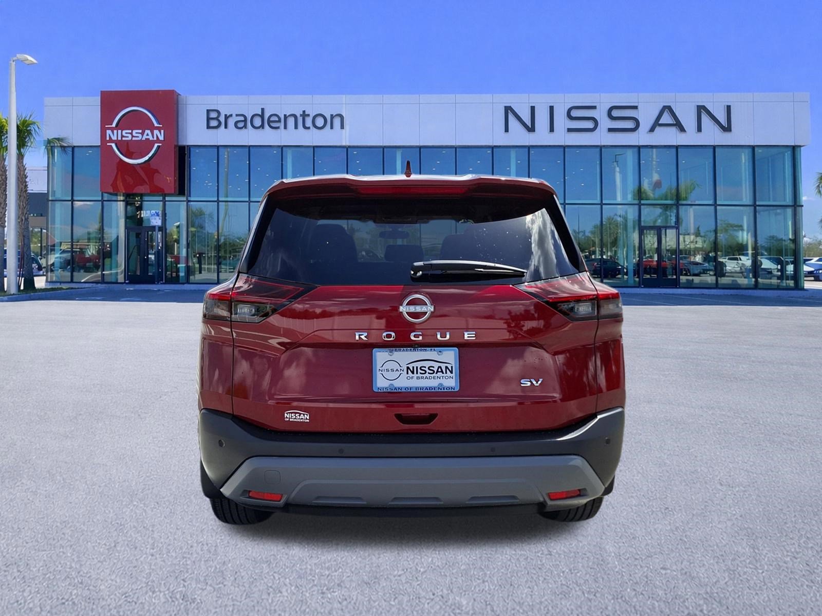 Used 2023 Nissan Rogue SV image 6