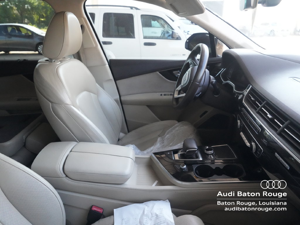 Used 2017 Audi Q7 3.0T Prestige w/ Prestige Package AWD/4WD image 4