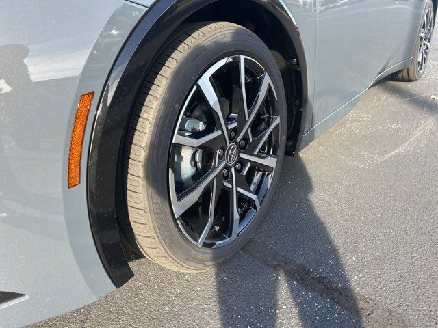 New 2026 Toyota Prius Plug-In Hybrid image 10