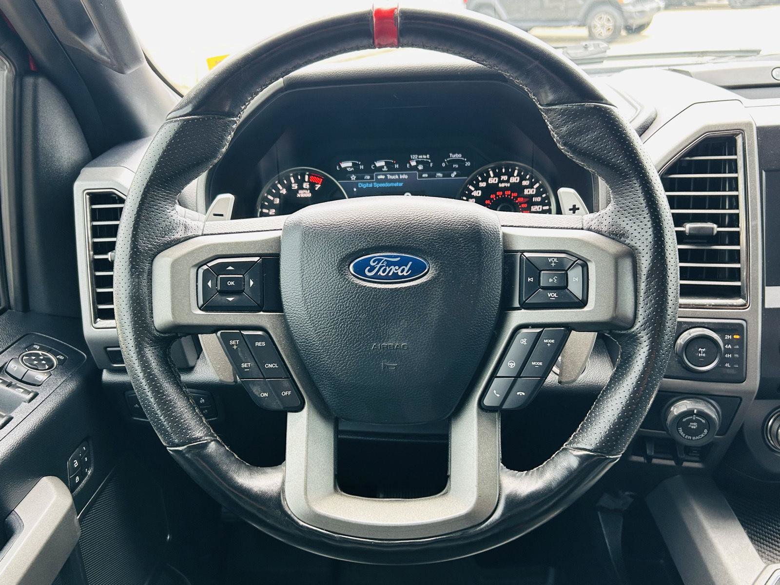 Used 2018 Ford F150 Raptor w/ Equipment Group 802A Luxury AWD/4WD image 18