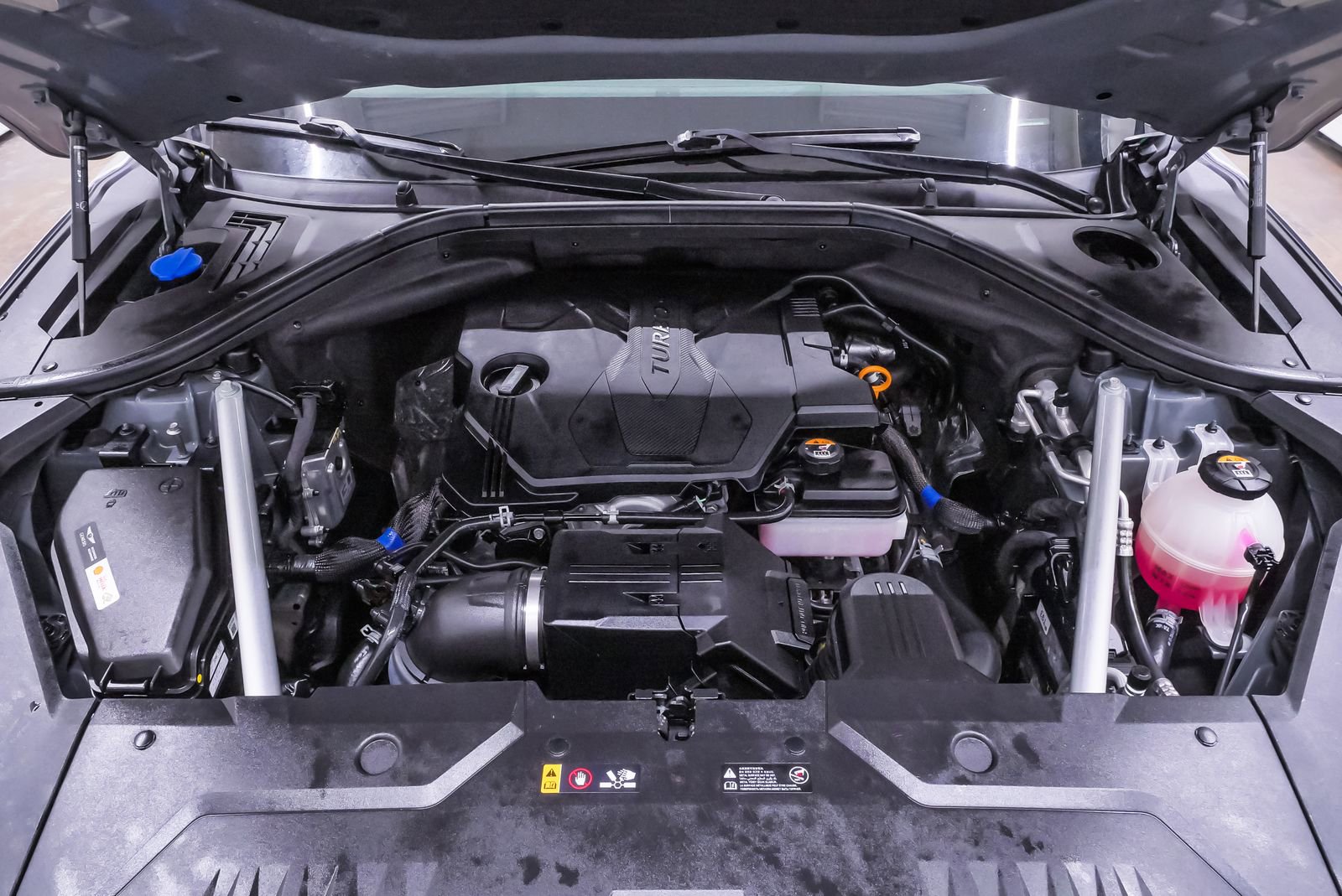 Certified 2023 Genesis GV70 2.5T Advanced w/ Advanced Package image 25