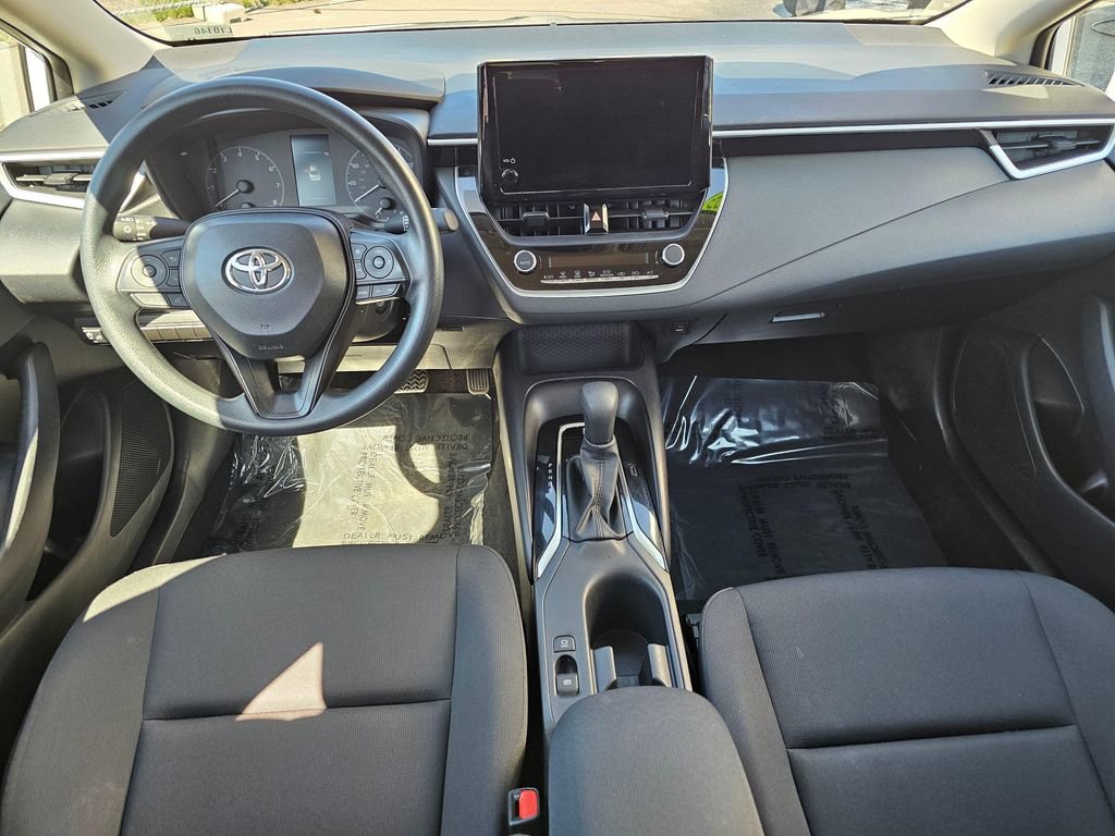 Certified 2025 Toyota Corolla LE image 17