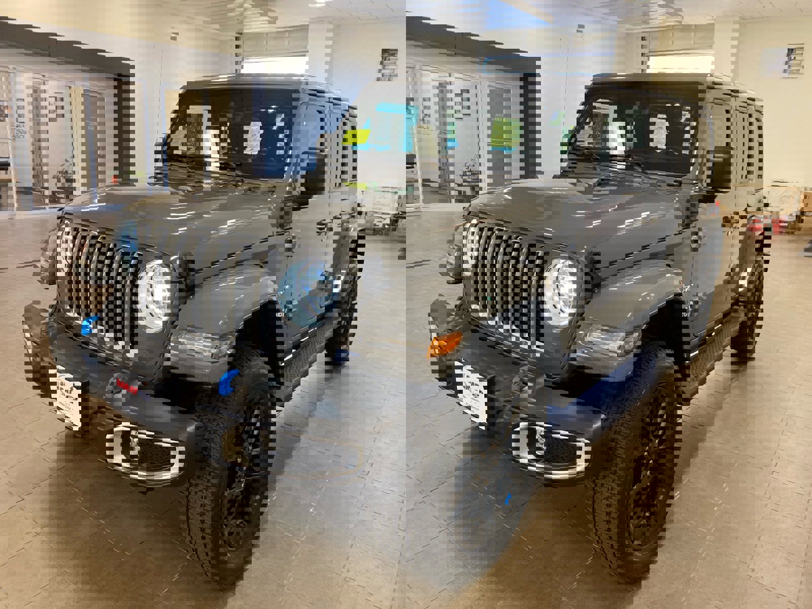 Used 2022 Jeep Wrangler Unlimited Sahara w/ Cold Weather Group image 4