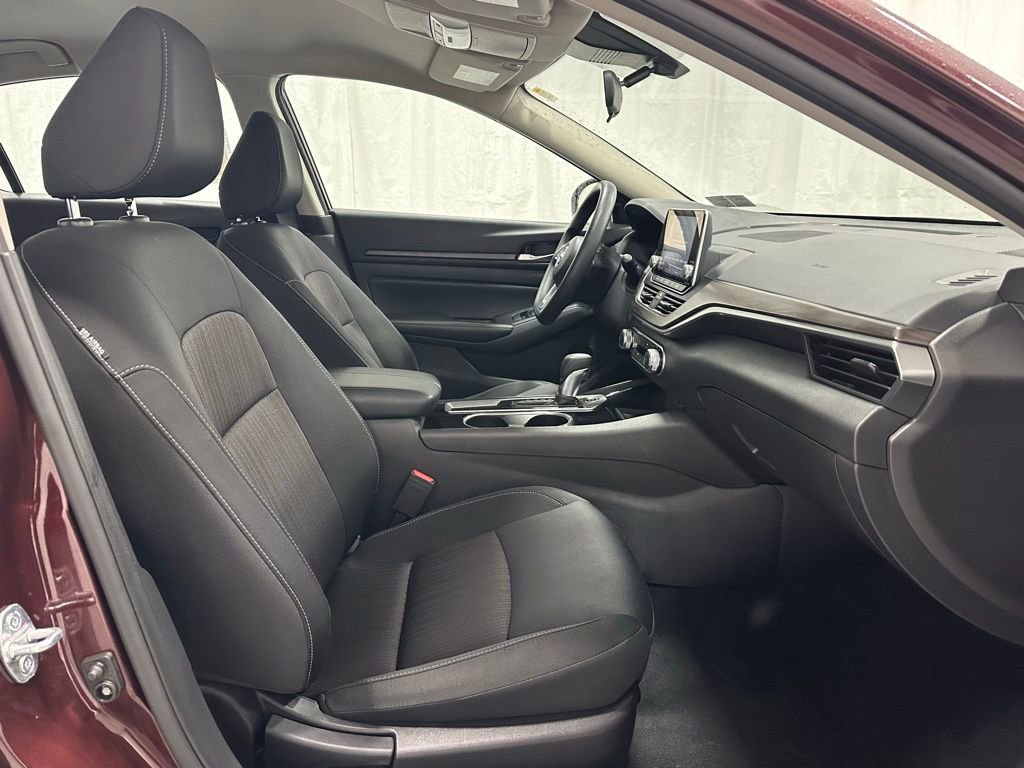 Used 2024 Nissan Altima 2.5 SV image 57