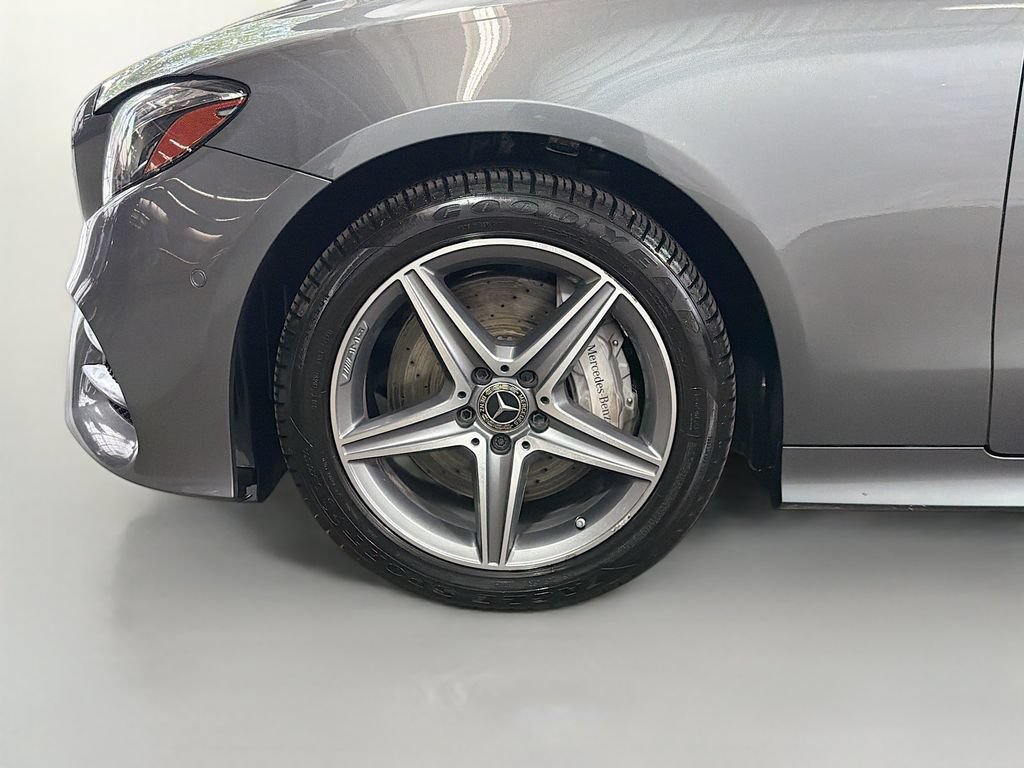 Used 2018 Mercedes-Benz E 400 4MATIC Cabriolet image 33