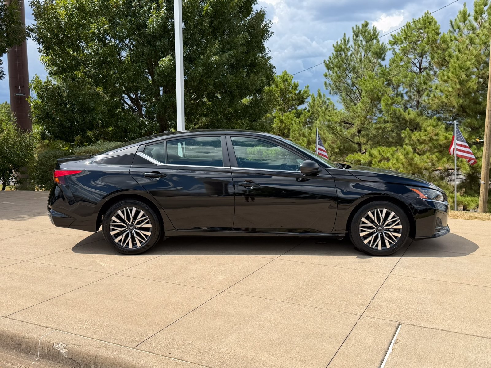Used 2026 Nissan Altima 2.5 SV FWD image 7