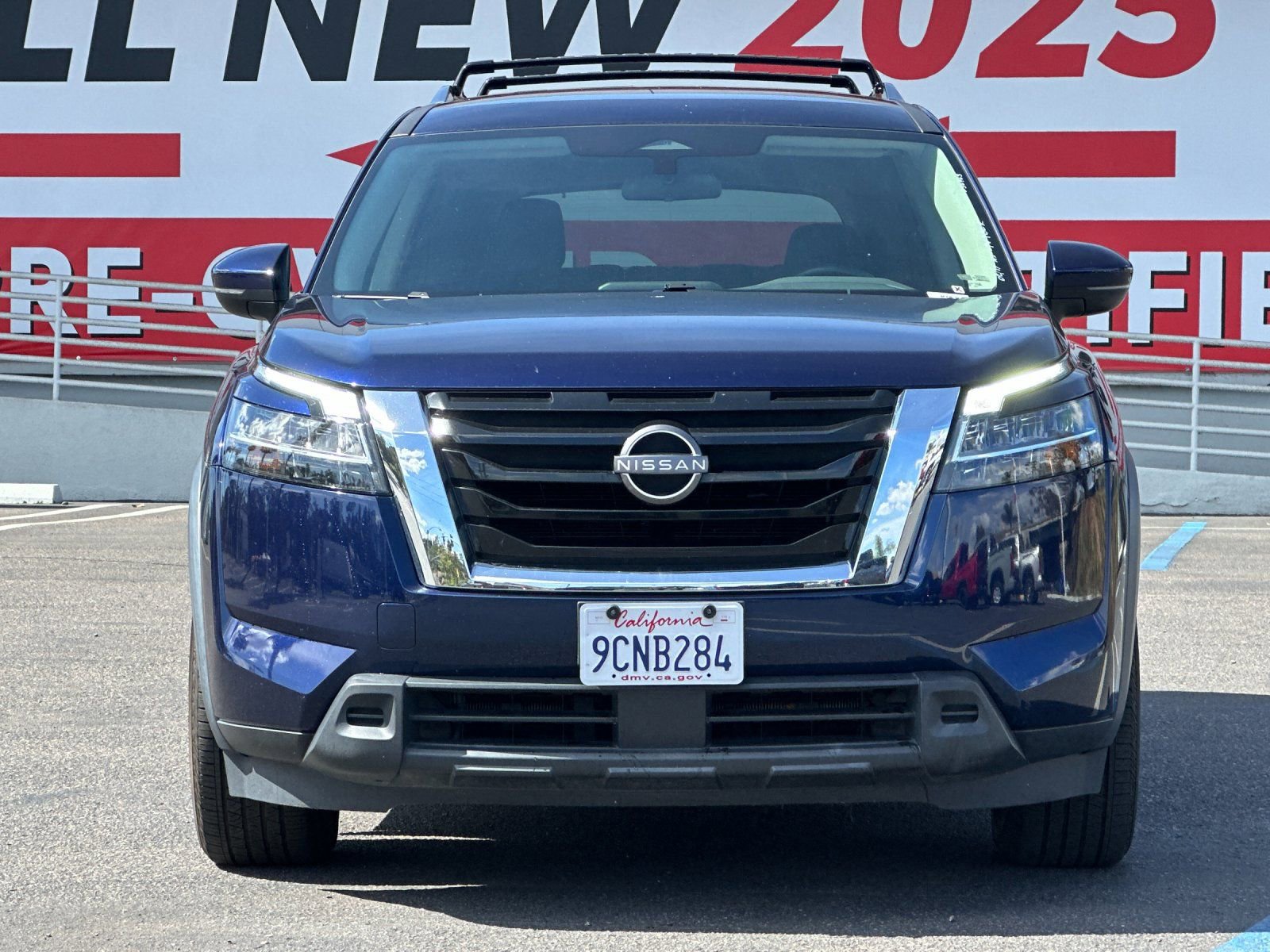 Used 2022 Nissan Pathfinder SV image 7