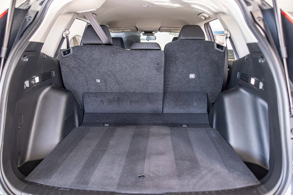 Used 2025 Honda CR-V LX image 17