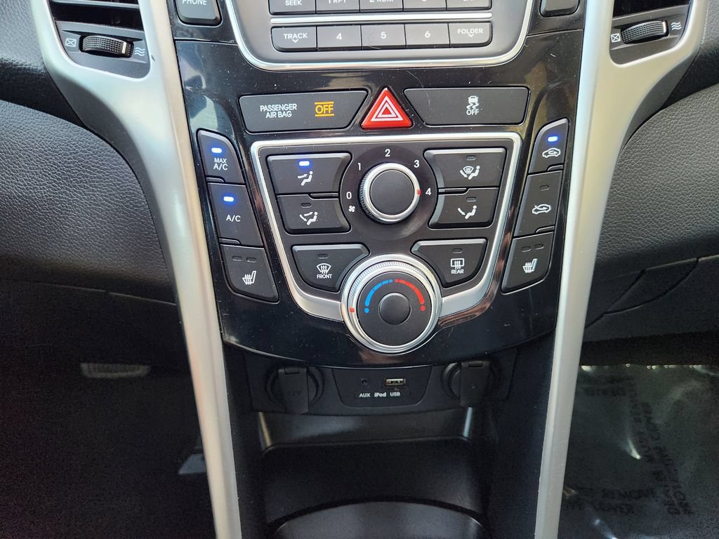 Used 2016 Hyundai Elantra GT FWD image 19