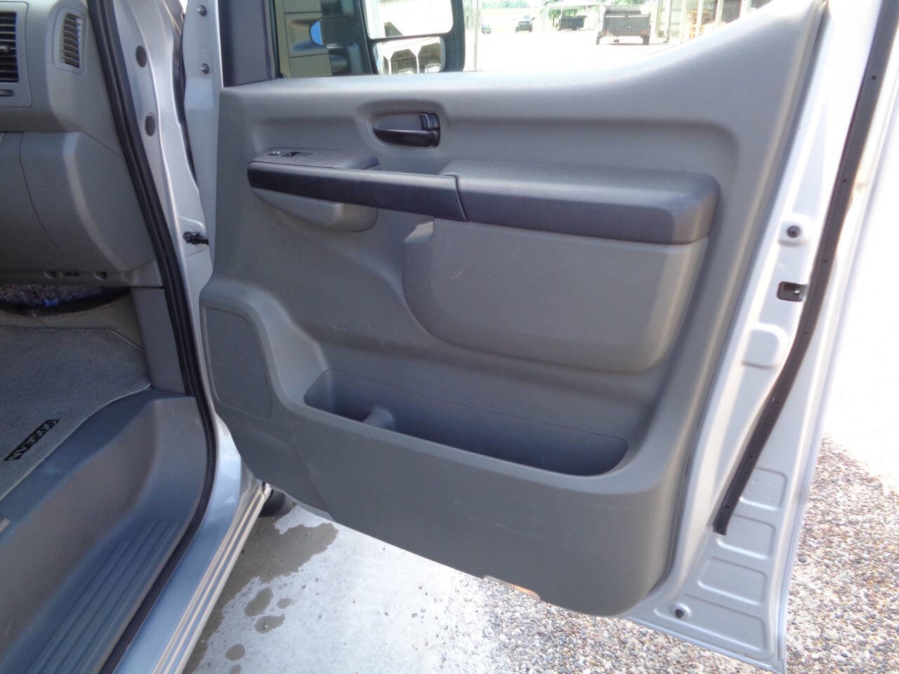 Used 2019 Nissan NV 3500 SL RWD image 31