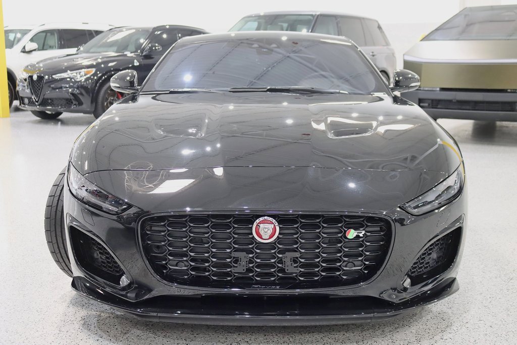 Used 2023 Jaguar F-TYPE R image 8
