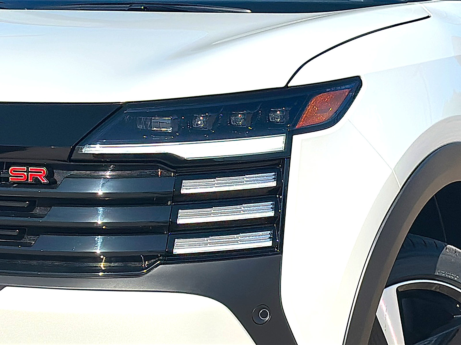 New 2026 Nissan Kicks SR w/ Cold Weather Package image 4