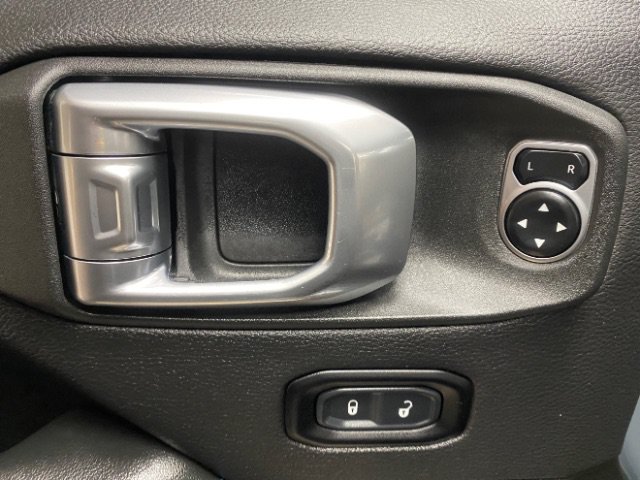 Used 2024 Jeep Wrangler Unlimited Rubicon 4xe AWD/4WD image 24