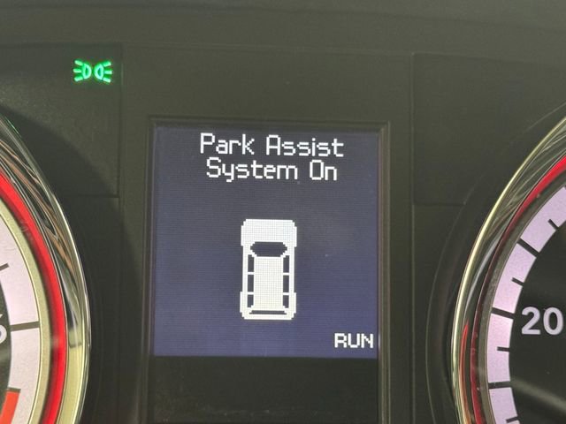 Used 2019 Dodge Grand Caravan SXT w/ Rear Park Assist Package FWD image 22