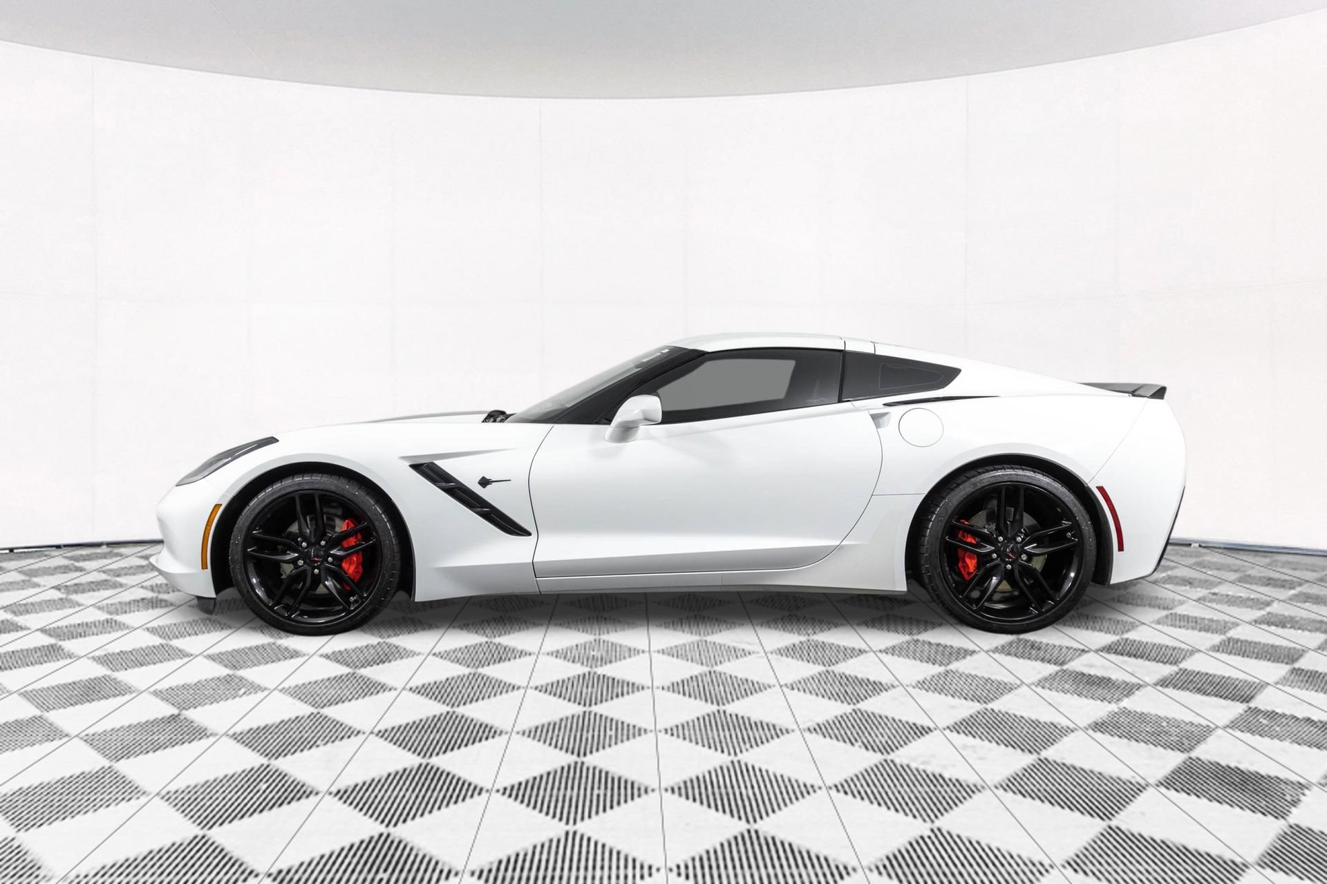 Used 2019 Chevrolet Corvette Stingray Coupe w/ Battery Protection Package RWD image 14