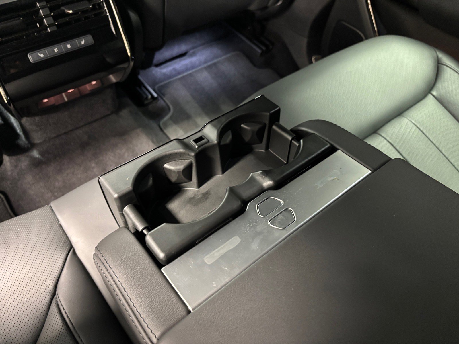 Used 2024 Land Rover Range Rover Sport Dynamic SE AWD/4WD image 24